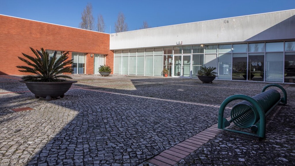 Biblioteca Municipal de Pinhal Novo reabriu ao público